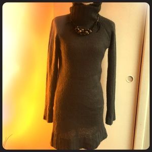 Cozy and pretty graphite Zara knit sweater/dress
